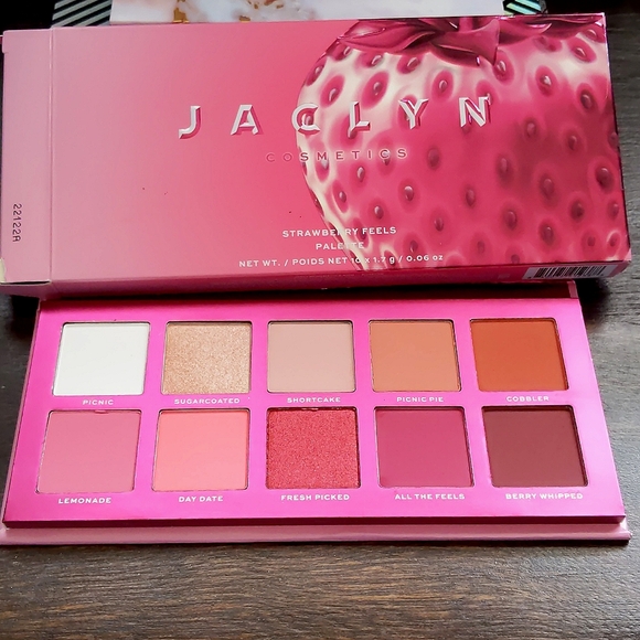 Jaclyn Cosmetics Other - Jaclyn Cosmetics Strawberry palette